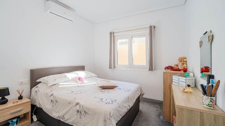 House | Resale in Los Altos in Costa Blanca - Photo 3