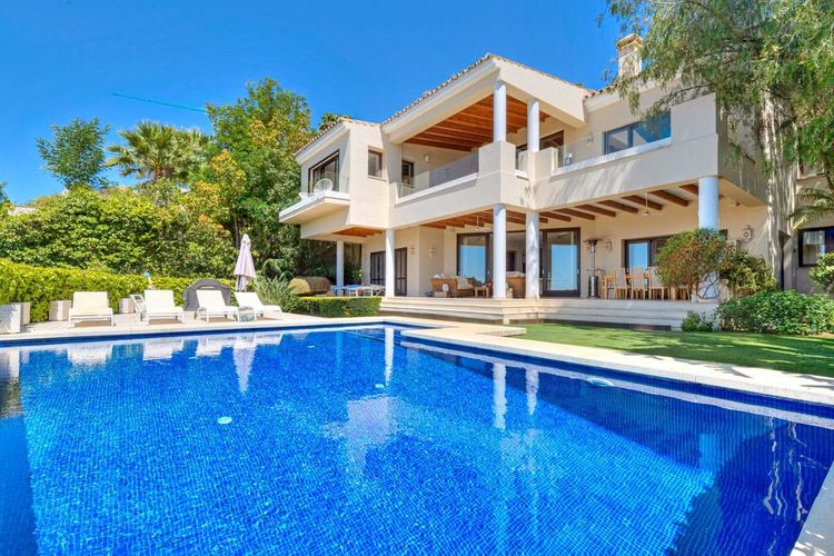 House | Resale in La Quinta - Development photo 1