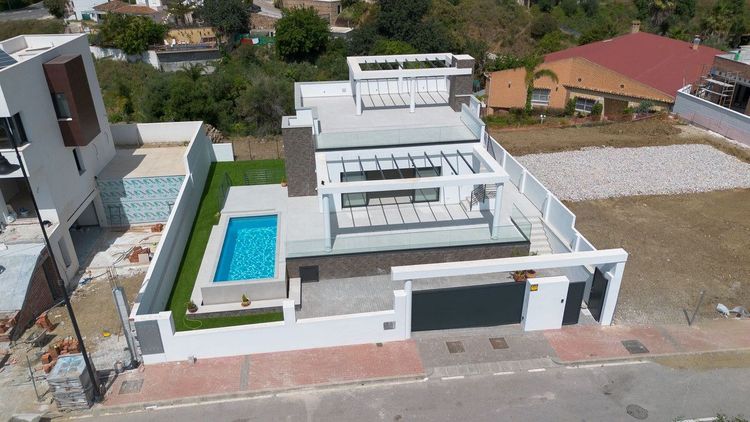 House | Resale in Mijas in Mijas Others, Costa del Sol - Photo 2