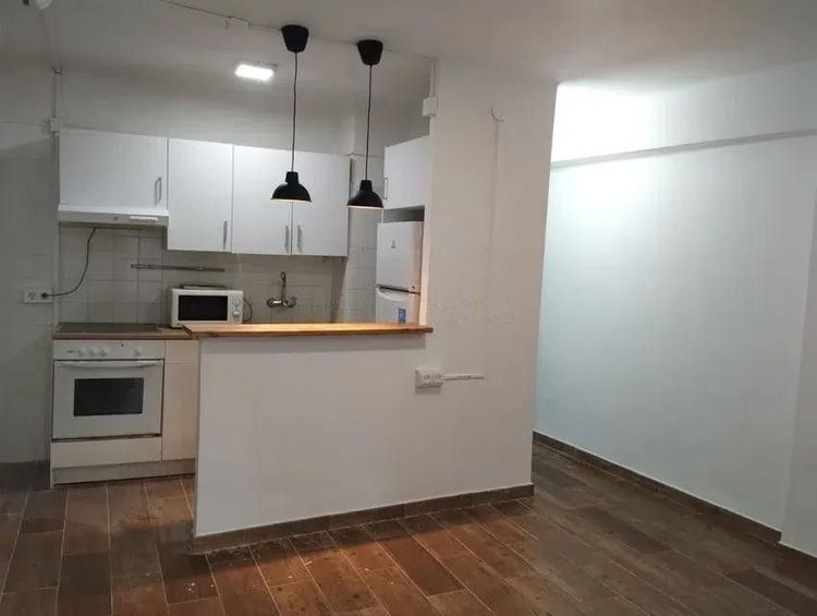Apartment | Resale in Málaga in Málaga, Costa del Sol - Photo 4