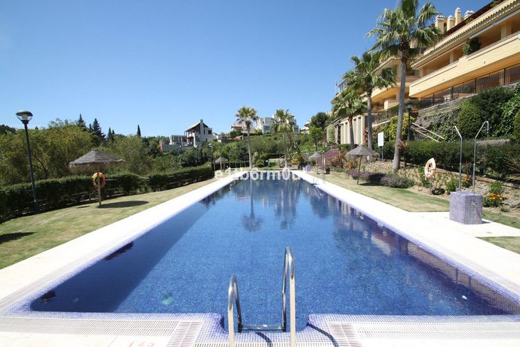 Apartment | Resale in The Golden Mile in The Golden Mile, Costa del Sol - Photo 2
