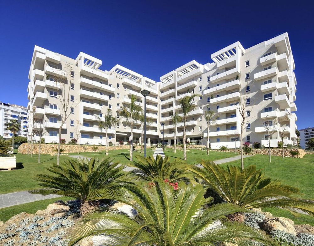 Apartment | Resale in Nueva Andalucía in Nueva Andalucía Others, Costa del Sol - Main property photo