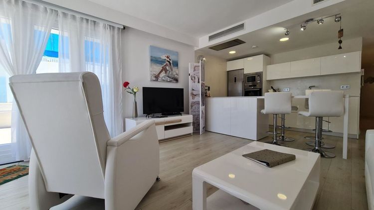 Apartment | Resale in Fuengirola in Fuengirola, Costa del Sol - Photo 5