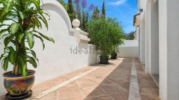 Apartment | Resale in Nagüeles in Nagüeles, Costa del Sol - Photo 3