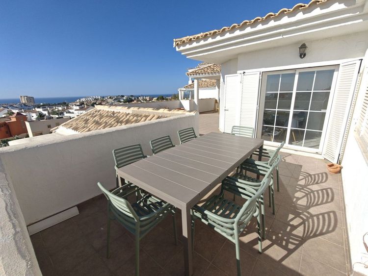 Penthouse | Resale in Benalmadena Costa in Benalmadena Costa, Costa del Sol - Photo 3