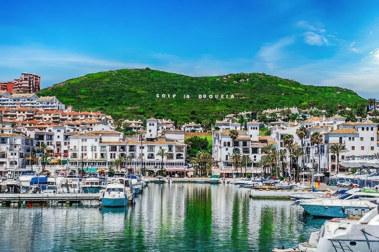 Apartment | Resale in La Duquesa - Development photo 1