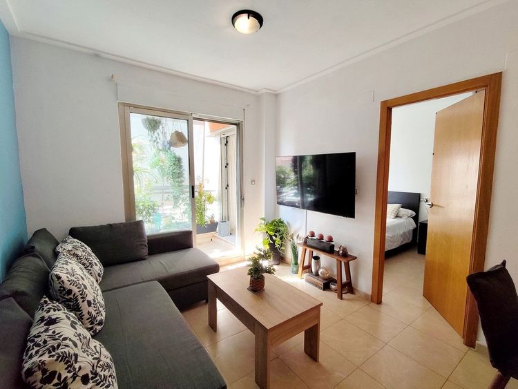 Apartment | Resale in Torrevieja in Torrevieja, Costa Blanca - Photo 3