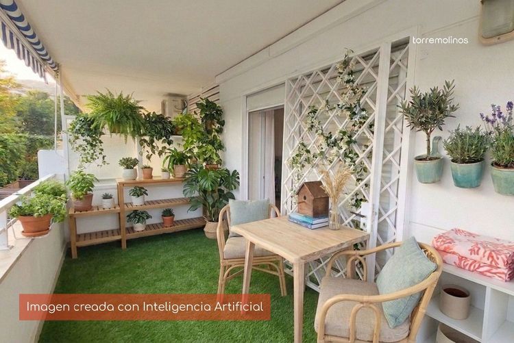 Apartment | Resale in Arroyo de la Miel in Arroyo de la Miel, Costa del Sol - Photo 2