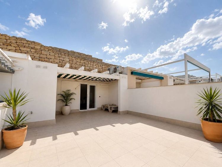 House | Resale in Ciudad Quesada in Ciudad Quesada, Rosales / Quesada, Costa Blanca - Photo 3