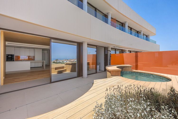 Apartment | Resale in Fuengirola in Fuengirola Others, Costa del Sol - Photo 4