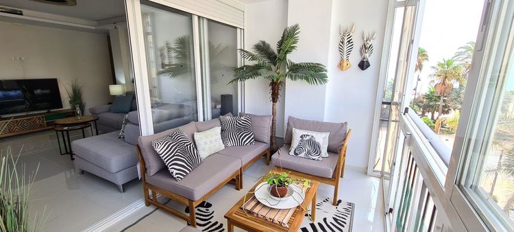 Apartment | Resale in Estepona in Estepona, Costa del Sol - Photo 3