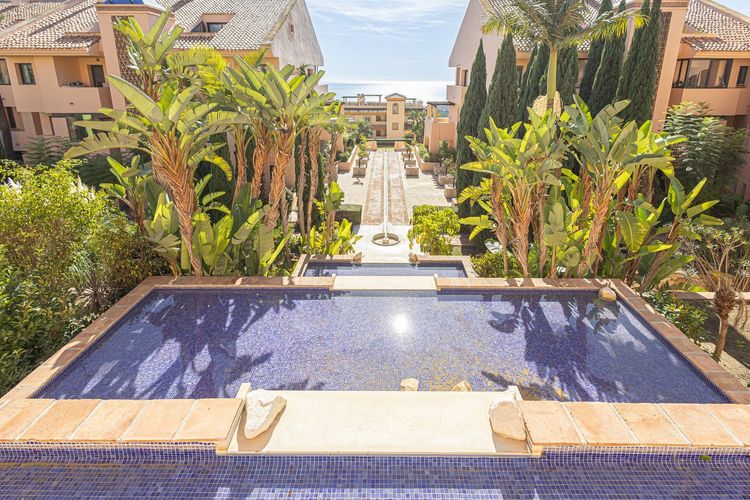 Apartment | Resale in Calahonda - Development photo 1