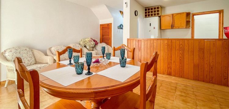 House | Resale in Playa Flamenca in Playa Flamenca, Costa Blanca - Photo 3