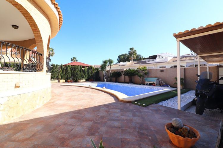 House | Resale in Benijofar in Benijofar, Costa Blanca - Photo 2