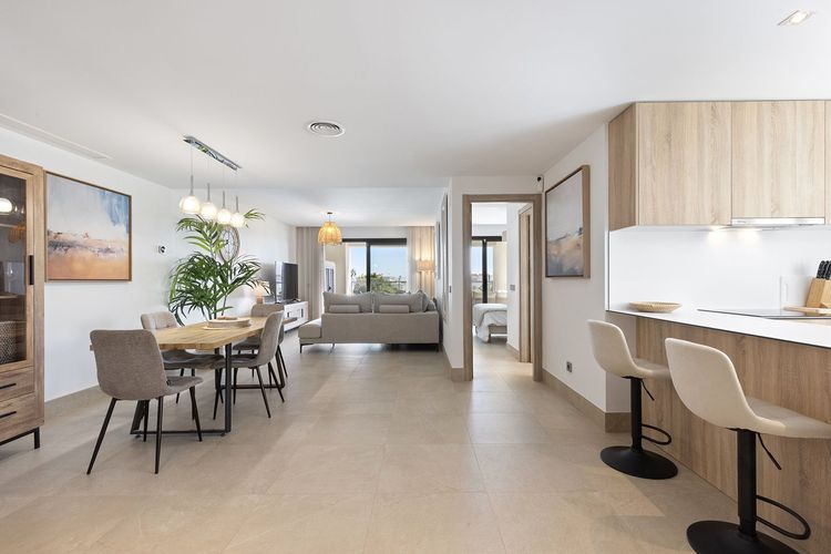 listing card gallery