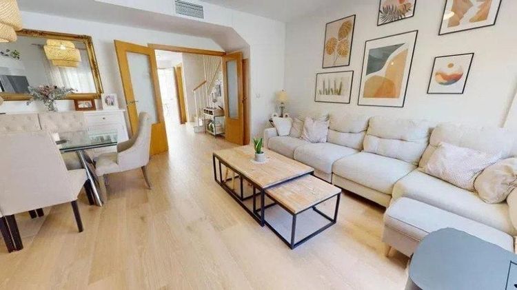 House | Resale in Alhaurín de la Torre in Alhaurín de la Torre, Costa del Sol - Photo 5