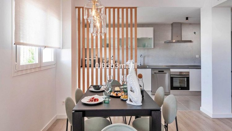 Apartment | Resale in Rincón de la Victoria in Rincón de la Victoria, Costa del Sol - Photo 5