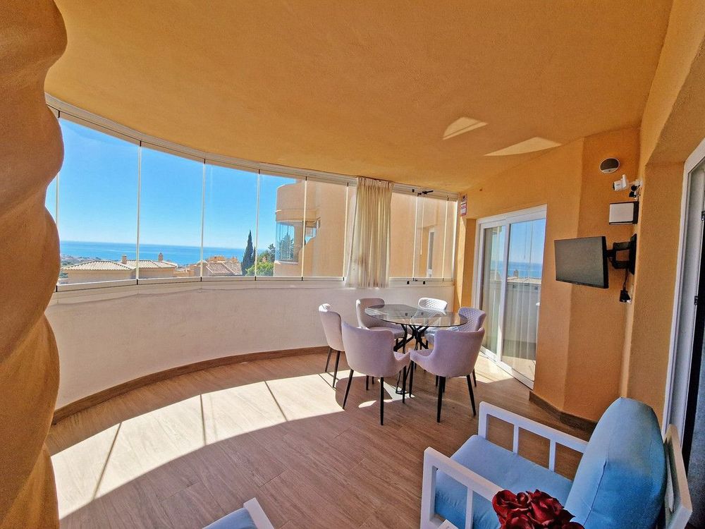 Apartment | Resale in Calahonda in Calahonda, Costa del Sol - Main property photo