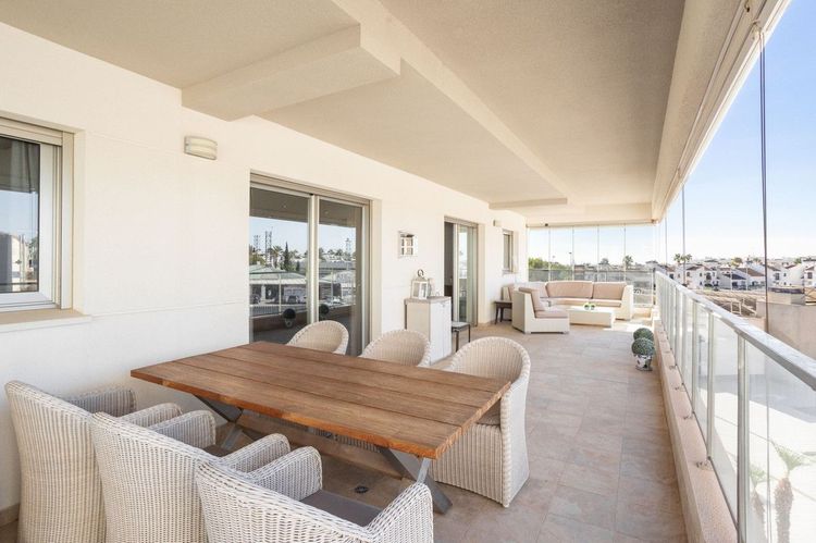 Apartment | Resale in Los Dolses in Costa Blanca - Photo 4
