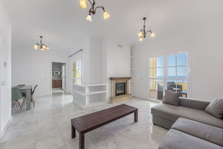 Apartment | Resale in Manilva in Manilva Others, Costa del Sol - Photo 3