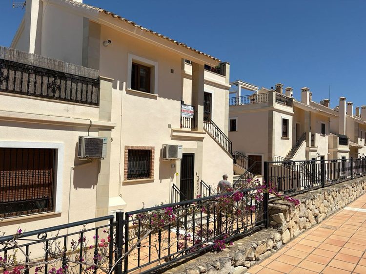 Apartment | Resale in La Finca Golf in Costa Blanca - Photo 3