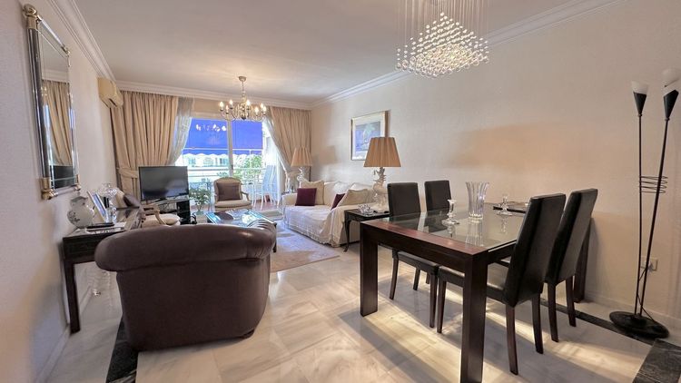 Penthouse | Resale in The Golden Mile in The Golden Mile, Costa del Sol - Photo 3