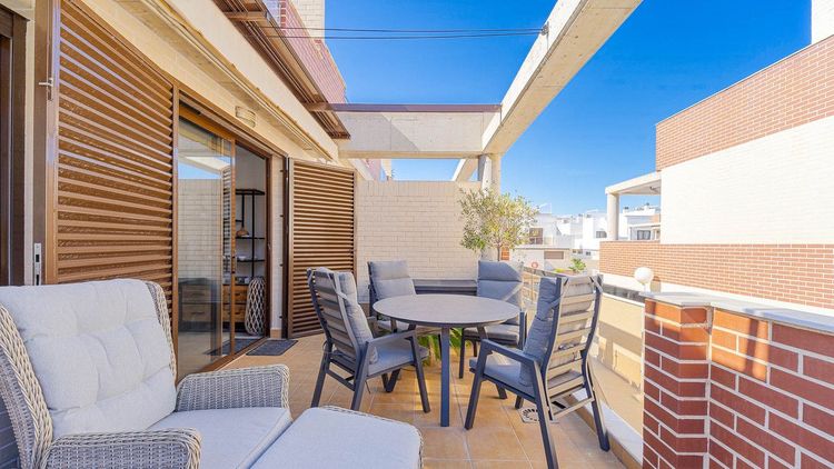 Penthouse | Resale in Lomas de Cabo Roig in Lomas de Cabo Roig, Costa Blanca - Photo 3
