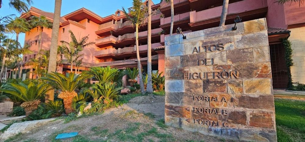 Apartment | Resale in Higueron in Higueron, Costa del Sol - Main property photo