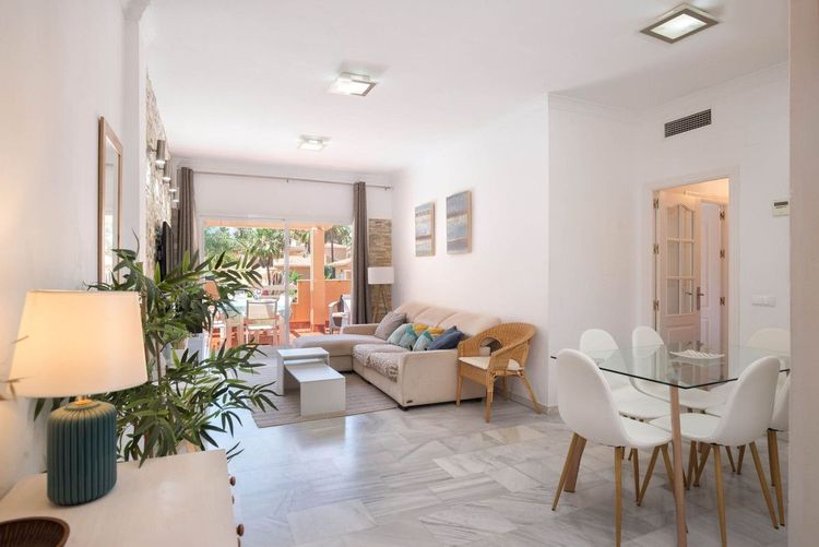 Apartment | Resale in Carib Playa in Carib Playa, Costa del Sol - Photo 5