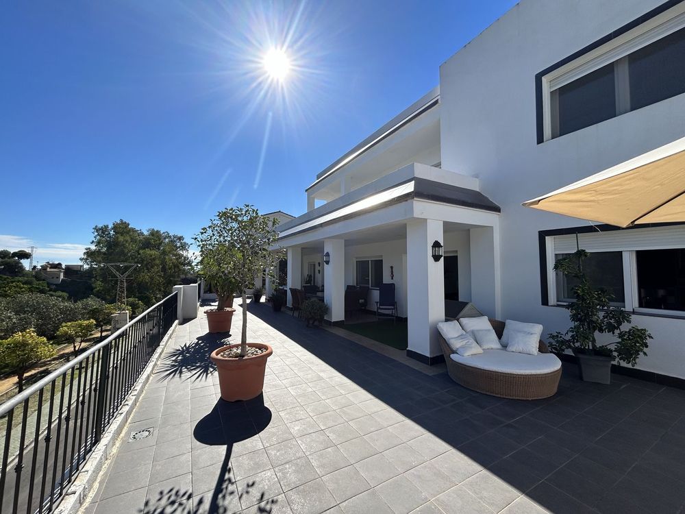 House | Resale in Torremuelle in Torremuelle, Costa del Sol - Main property photo