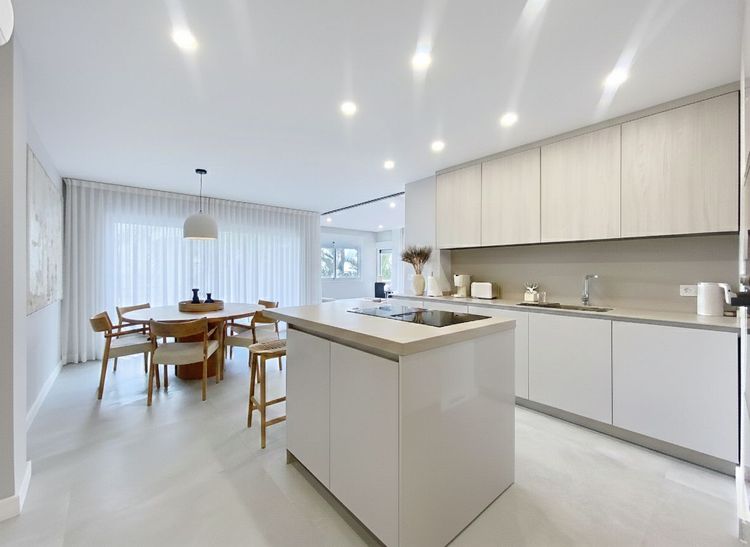 Apartment | Resale in Estepona in Estepona, Costa del Sol - Photo 5