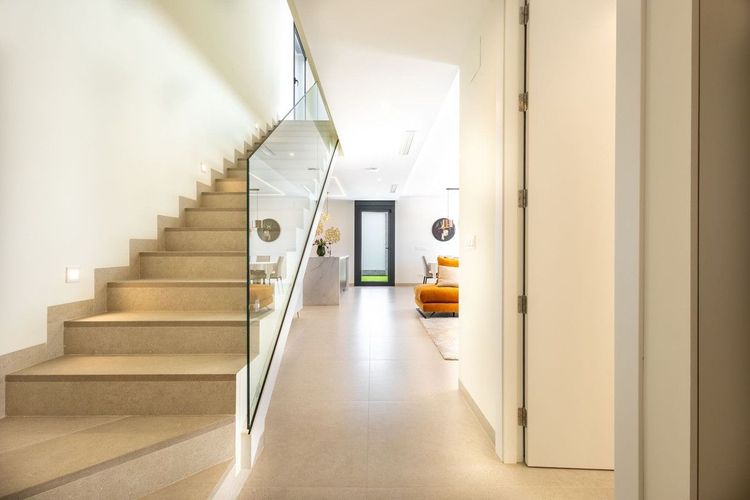 House | Resale in Torrevieja in Torrevieja, Costa Blanca - Photo 3
