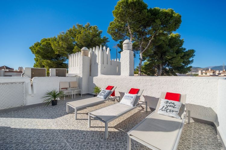 House | Resale in Nueva Andalucía in Nueva Andalucía Others, Costa del Sol - Photo 5