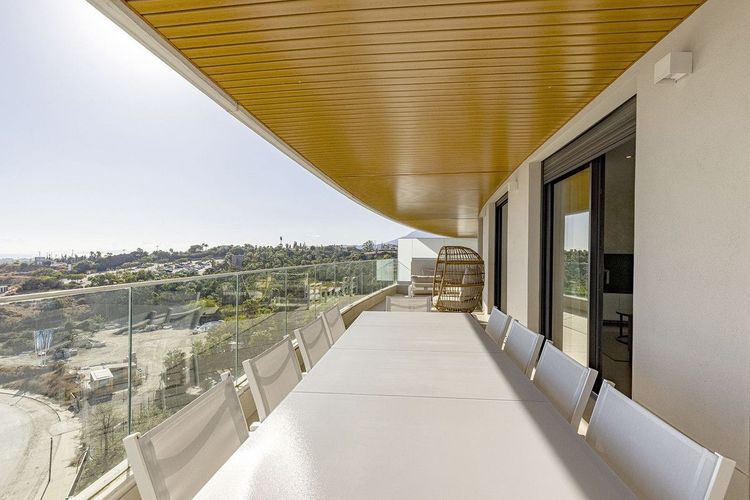 Apartment | Resale in Estepona in Estepona, Costa del Sol - Photo 3