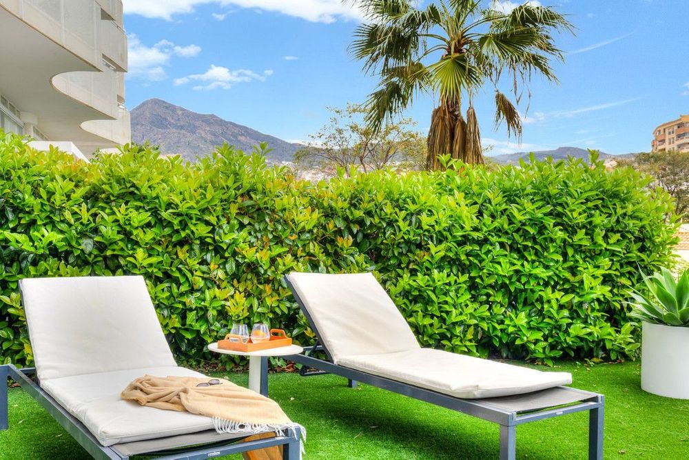 Apartment | Resale in Benalmadena Costa in Benalmadena Costa, Costa del Sol - Main property photo