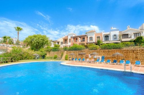 House | Resale in Los Arqueros — Los Arqueros, Costa del Sol