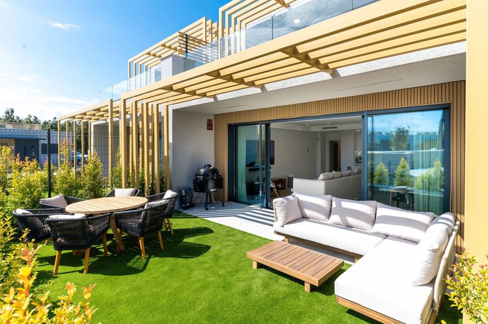 House | Resale in El Chaparral in El Chaparral, Costa del Sol - Main property photo