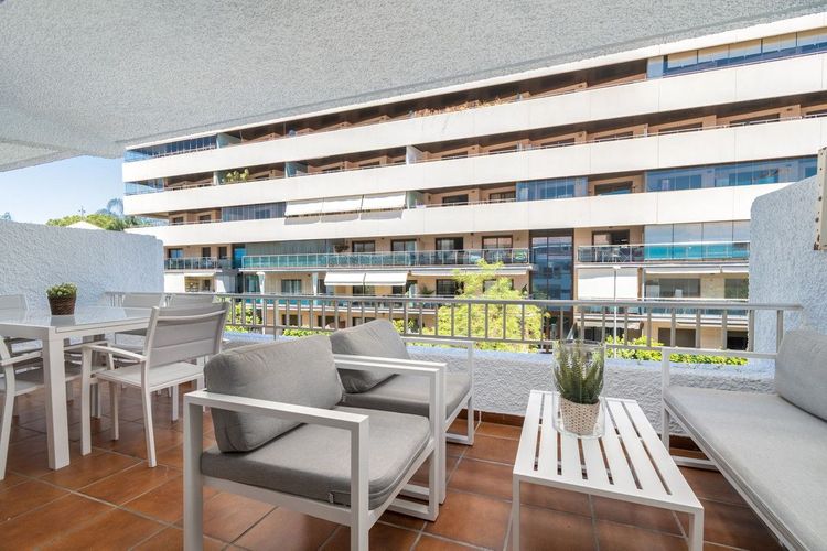 Apartment | Resale in The Golden Mile in The Golden Mile, Costa del Sol - Photo 3