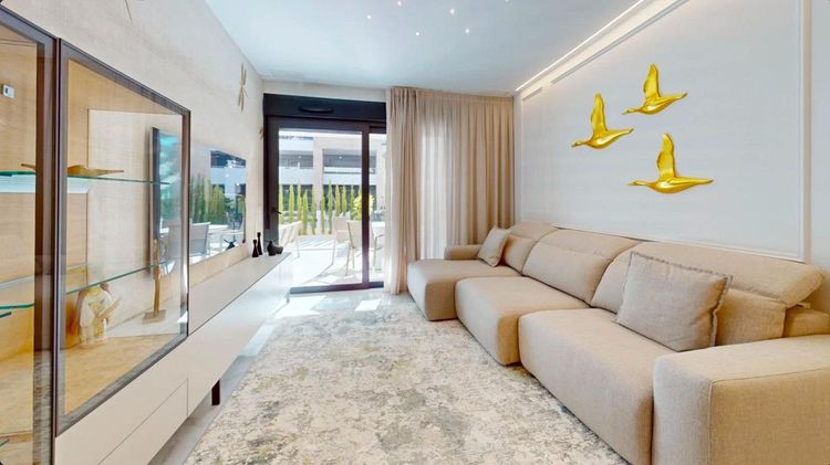 Apartment | Resale in Playa Flamenca in Playa Flamenca, Orihuela Costa, Costa Blanca - Photo 5