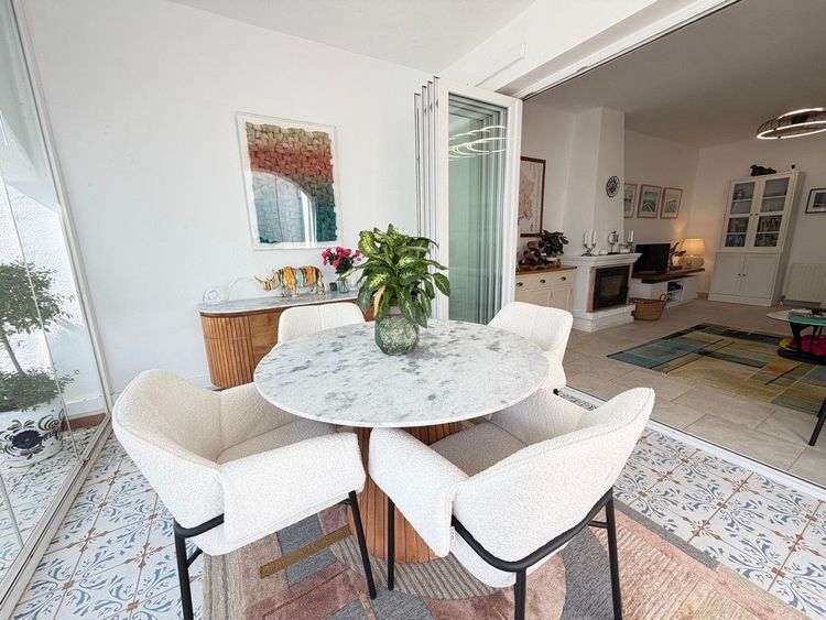 House | Resale in Villamartin in Villamartin, Orihuela Costa, Costa Blanca - Photo 4