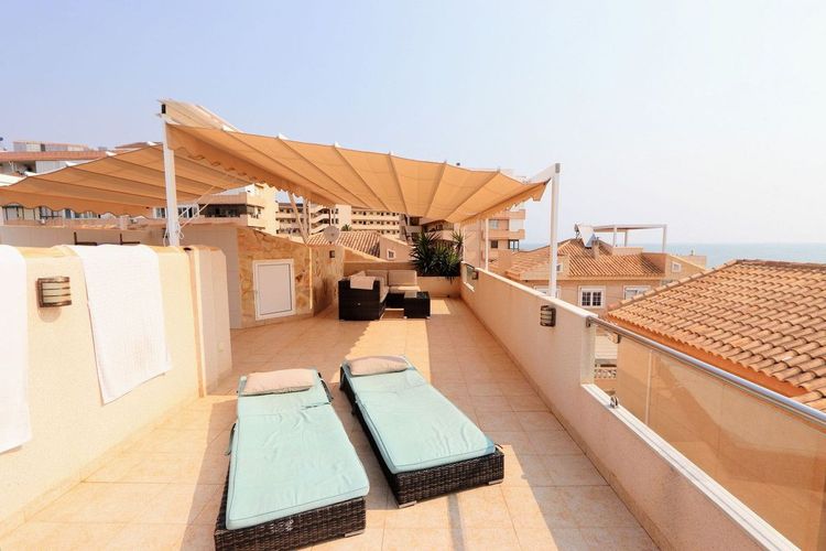 House | Resale in Torrevieja in Torrevieja, Costa Blanca - Photo 3