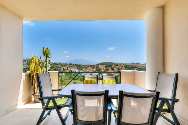 Penthouse | Resale in Bel Air in Bel Air, Costa del Sol - Photo 2