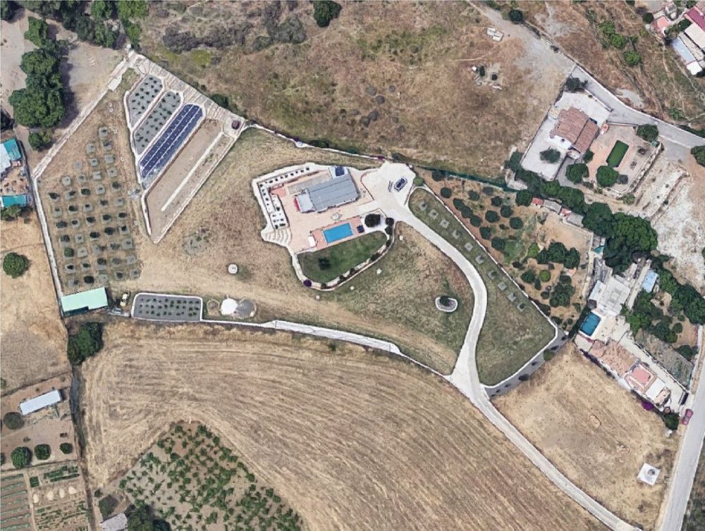 House | Resale in Estepona in Estepona, Costa del Sol - Main property photo