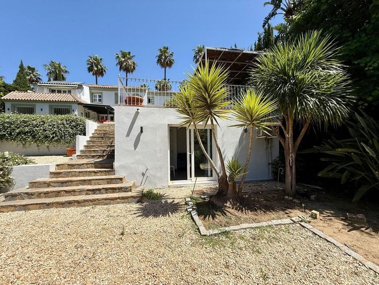 House | Resale in Sotogrande Alto in Sotogrande Alto, Costa del Sol - Photo 4