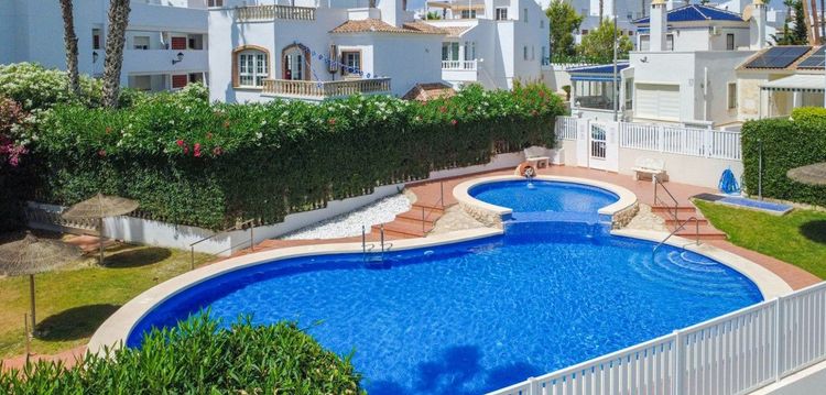 House | Resale in La Rioja in La Rioja, Costa Blanca - Photo 5