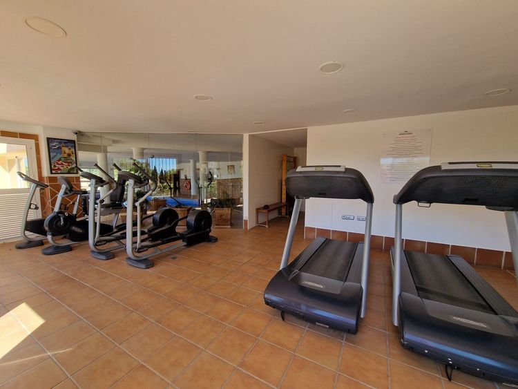 Apartment | Resale in Atalaya in Atalaya, Costa del Sol - Photo 4