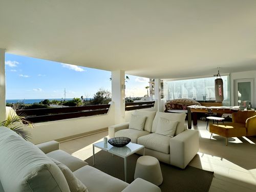 Middle Floor Apartment for sale in Estepona — Estepona, Costa del Sol