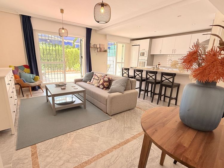 Apartment | Resale in Puerto Banús in Puerto Banús, Costa del Sol - Photo 4