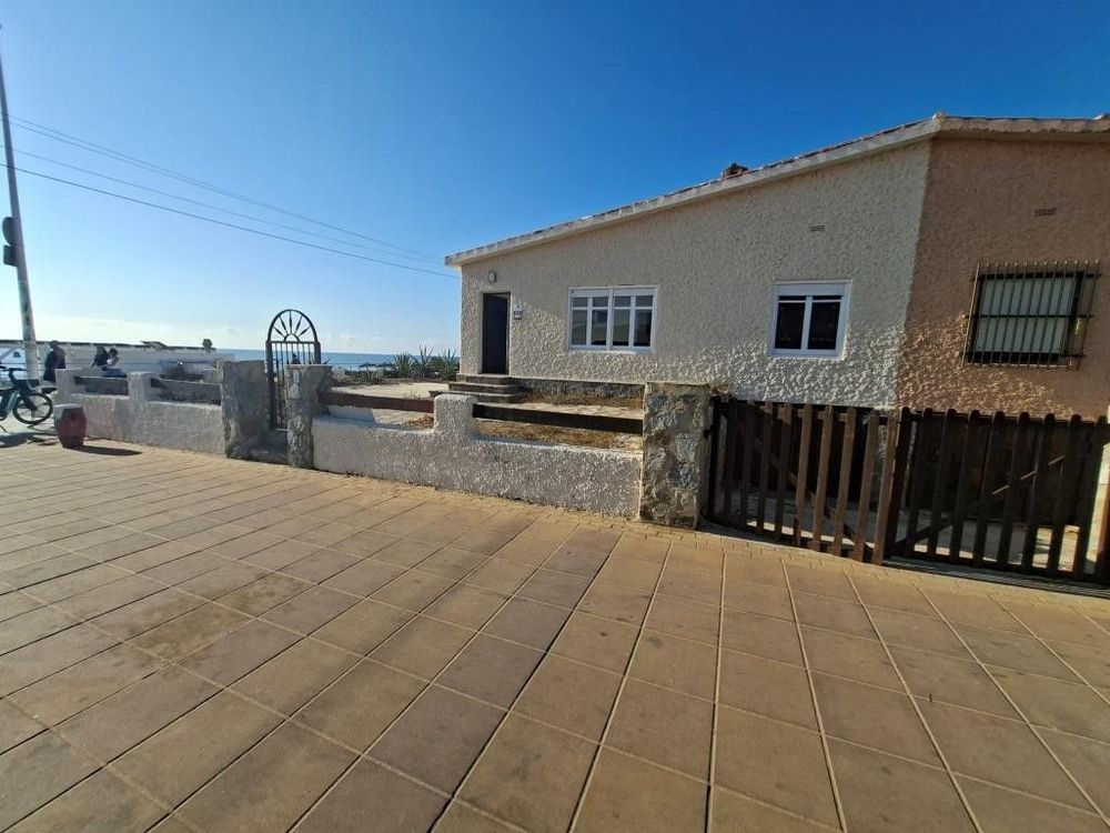 House | Resale in Torrevieja - Property photo 1