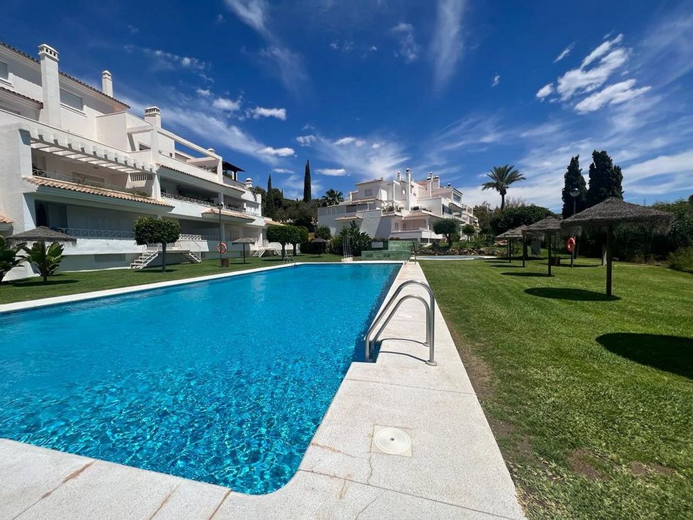 Apartment | Resale in Río Real in Río Real, Costa del Sol - Main property photo